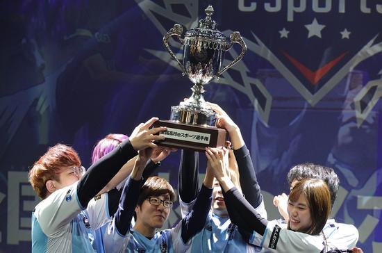 XLG夺冠：无畏契约2025 VCT CN首段赛冠军传奇