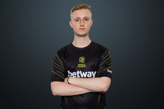 Doinb转型Dota2选手目标挑战上海Ti